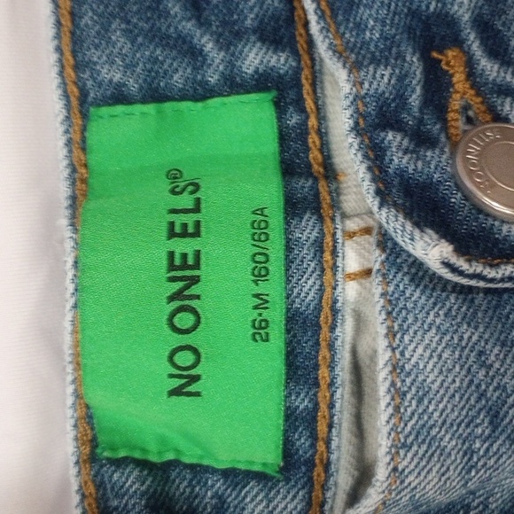 No One Else Patch Work blue jeans.( Pre-owned) Waist: 26 inseam: 28. - Picture 3 of 8